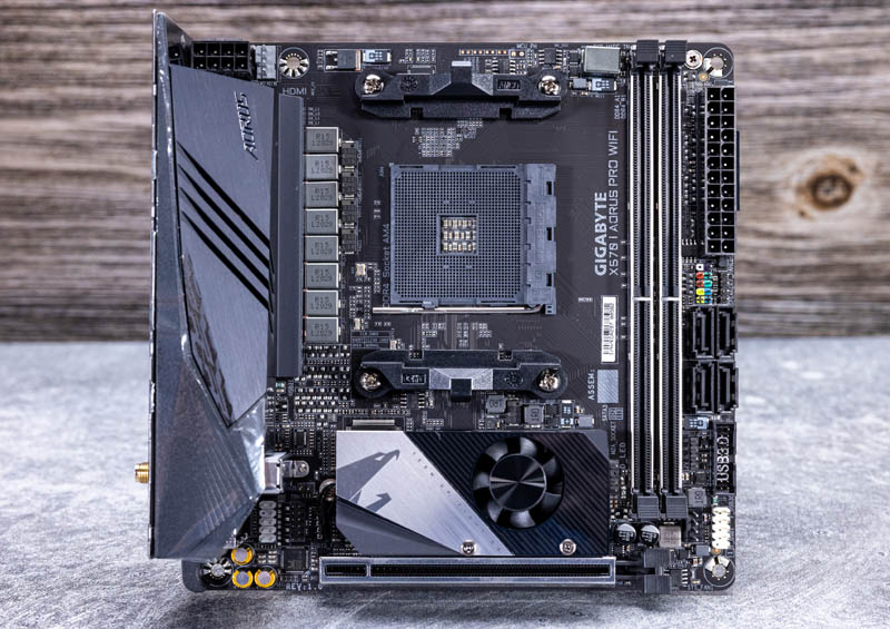 Gigabyte X570 I Aorus Pro WiFi Top